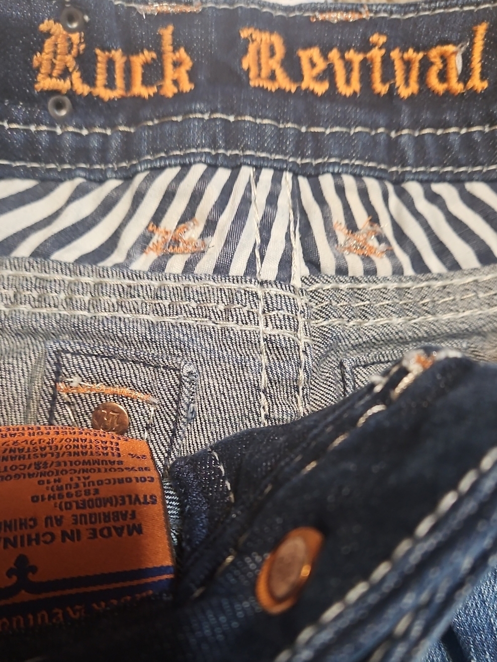 Rock Revival Ali Low-Rise Distressed Denim Shorts - Picture 7 of 9